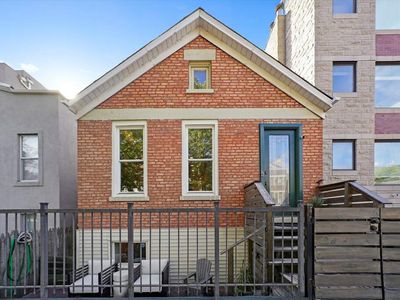 1704 S Newberry Ave, Chicago, IL, 60608