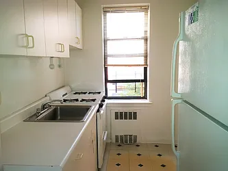 Rented by OAE REAL ESTATE