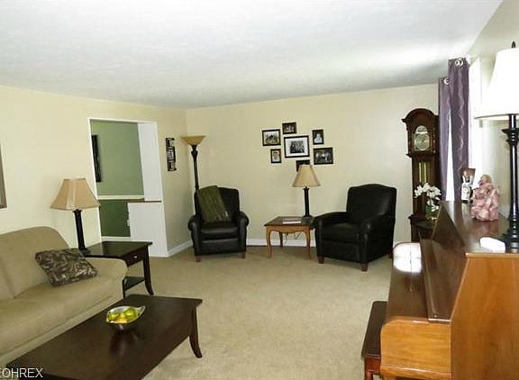 4th image of 292 Chelmsford Dr