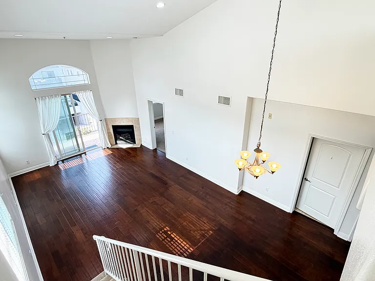 5132 Maplewood Ave #305 — Photo 11