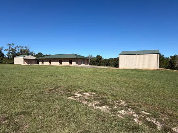 442 Lee St, Fort Deposit, AL 36032