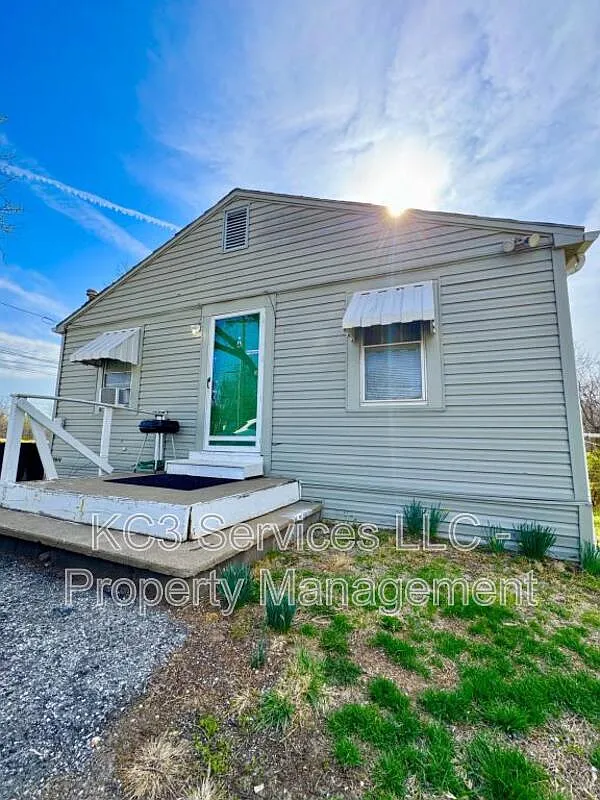 1 bed, 1.0 bath, 654 sqft, $825 — Photo 1