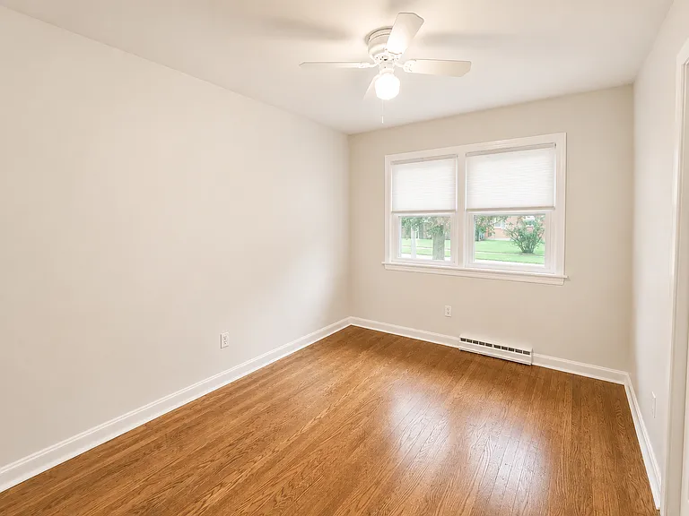 3931 Manner Dale Dr — Photo 8