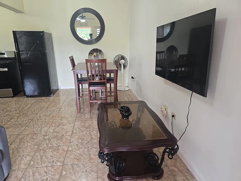27 Lowry Hill Est #B — Photo 7
