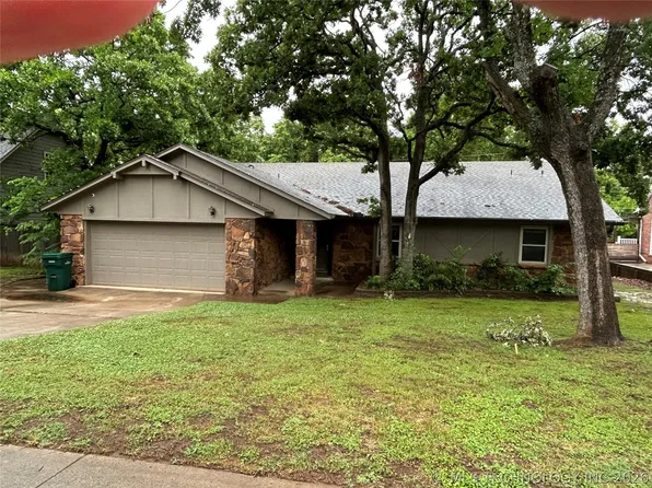 3205 S Bermuda Ave, Sand Springs, OK 74063