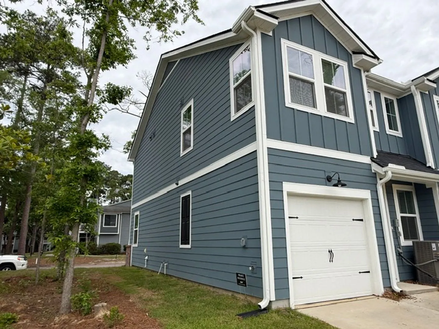 3 Bedroom 2.5 Bathroom Townhouse in Windward Village - Summerville — Photo 4
