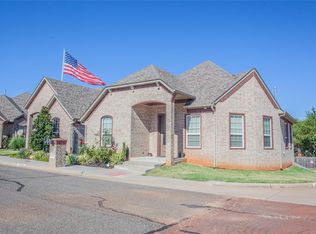106 Rue De Montserrat, Norman, OK 73071