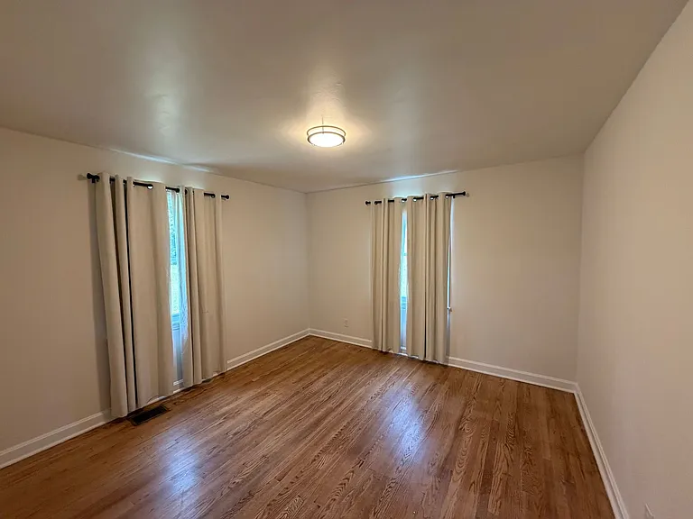 4953 Stillwood Dr — Photo 14