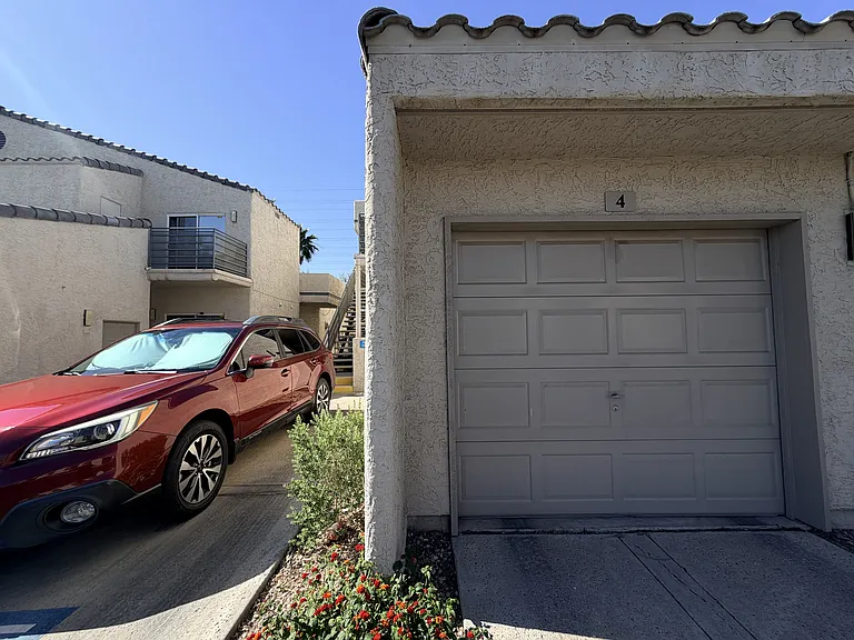 6250 W Flamingo Rd #4 — Photo 5