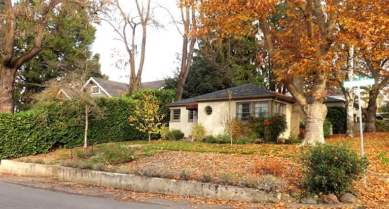 19 Ashland Ave photo 1