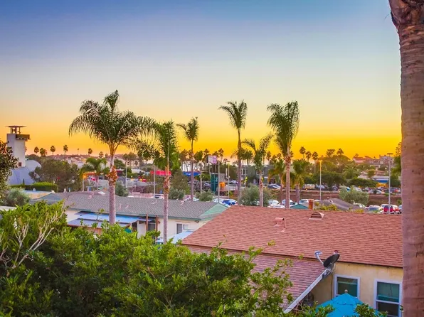 227 N Rios Ave #4, Solana Beach, CA 92075