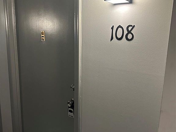 2nd image of 649 W Oakland Park Boulevard #108A