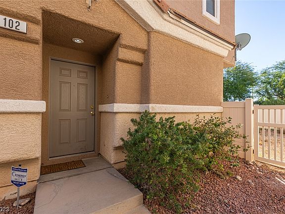 3rd image of 1159 Volcanic Garden Ct Unit 102