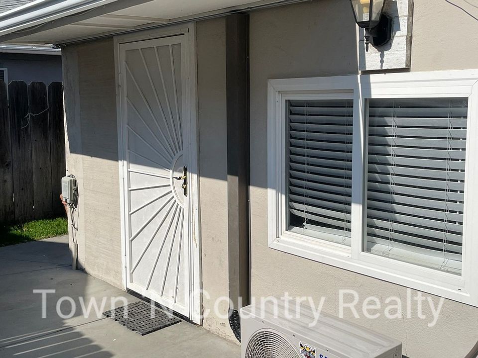 1st image of 823-825 22nd St #825-A