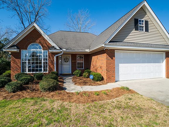 3rd image of 392 Orangepark Dr