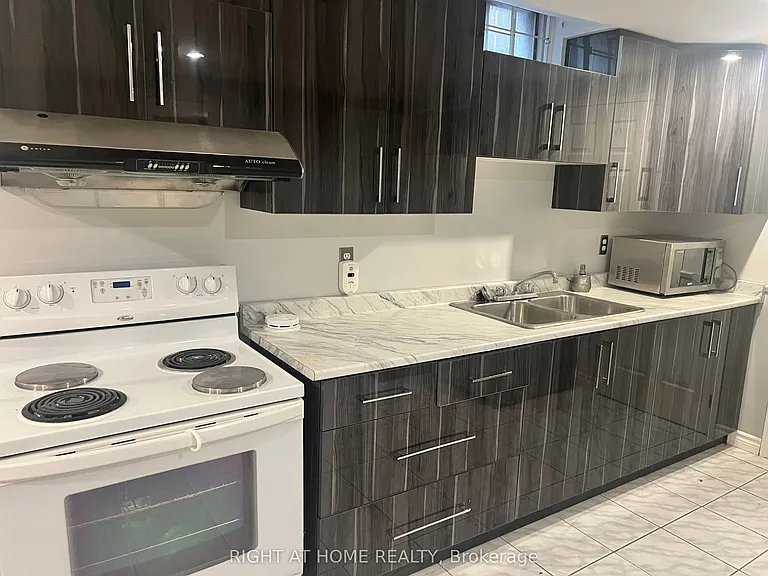 272 Nahani Way #BASEMENT — Photo 6
