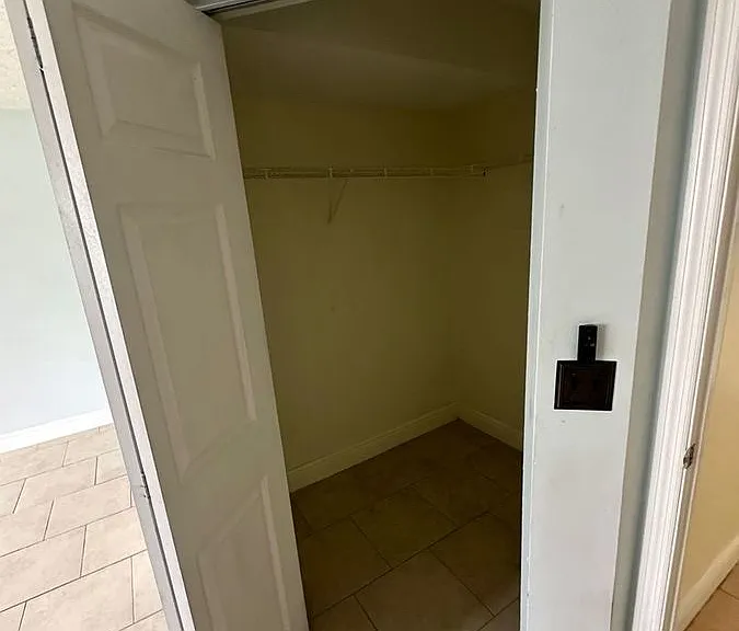 5005 Wiles Rd #102 — Photo 27