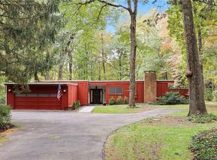 162 Four Brooks Rd, Stamford, CT 06903