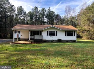 17058 Sarah St, Bowling Green, VA 22427