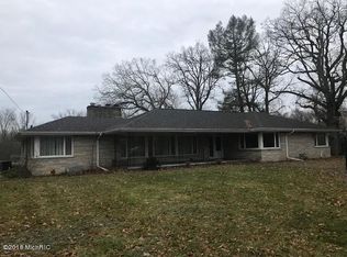 3104 Springbrook Dr, Kalamazoo, MI 49004