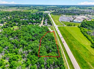 1300 Butterclay Ct, Kaukauna, WI 54130
