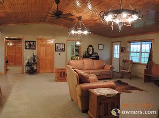 240 W 630th Ave, Girard, KS 66743
