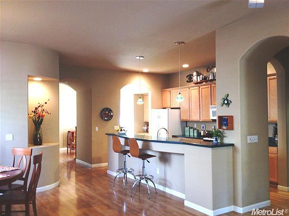3rd image of 2333 Mabry Dr