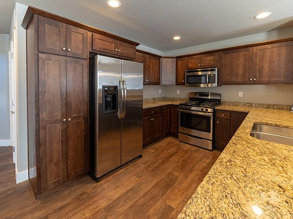 1300 Muscovy Dr-66