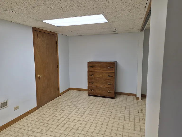 405 S Wenbriar Sq — Photo 4