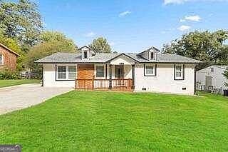 1st image of 115 Woodhaven Dr