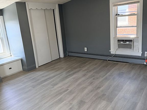 4th image of 1212 E Philadelphia Ave APT B