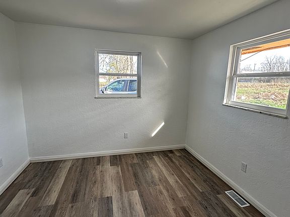 3rd image of 46 Hanna Ave #1