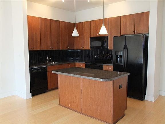 5th image of 535 S Upper St #219
