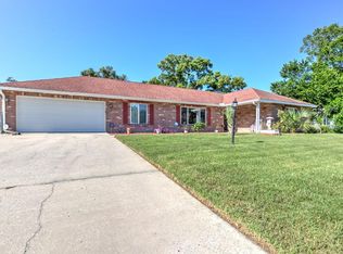203 Angela Dr, Brandon, FL 33511