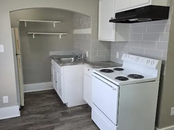 801 S Millwood, 801 S Millwood Ave APT 4, Wichita, KS 67213