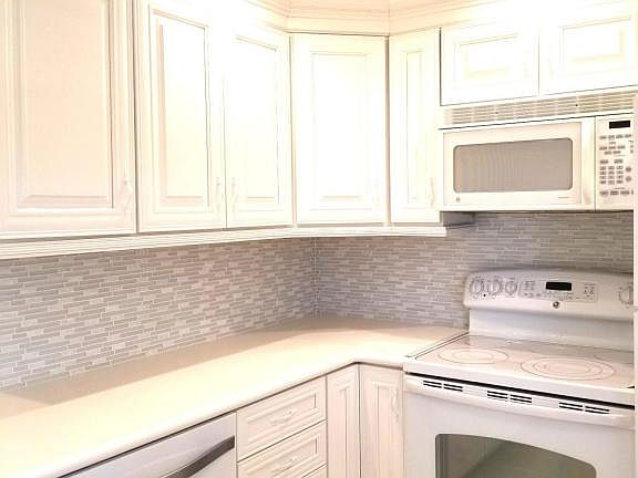 4th image of 230 NE 26th Ave #3090