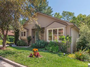 4D Hedgerose Ct, Asheville, NC 28805