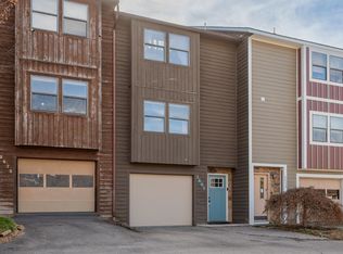 2665 Glade Dr, Christiansburg, VA 24073