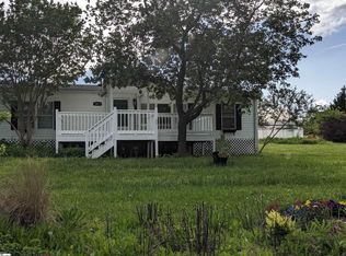 515 McKinney Rd, Simpsonville, SC 29681