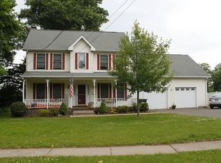 34 Griswold Rd, Wethersfield, CT 06109