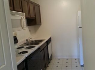 751A Donna Ct, Wheeling, IL 60090