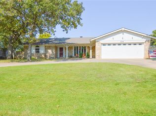 34 Cherokee St, Shawnee, OK 74801