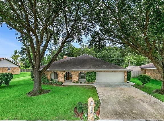 4th image of 136 Belle Grove Dr