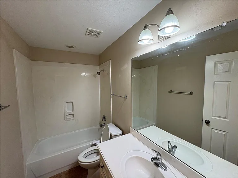 3618 Country Club Blvd — Photo 11