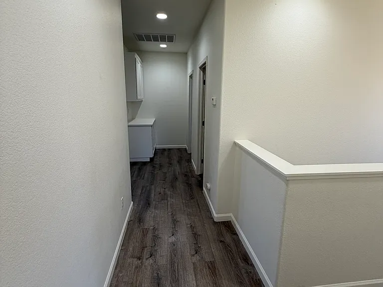 2025 Bright Willow Cir — Photo 10