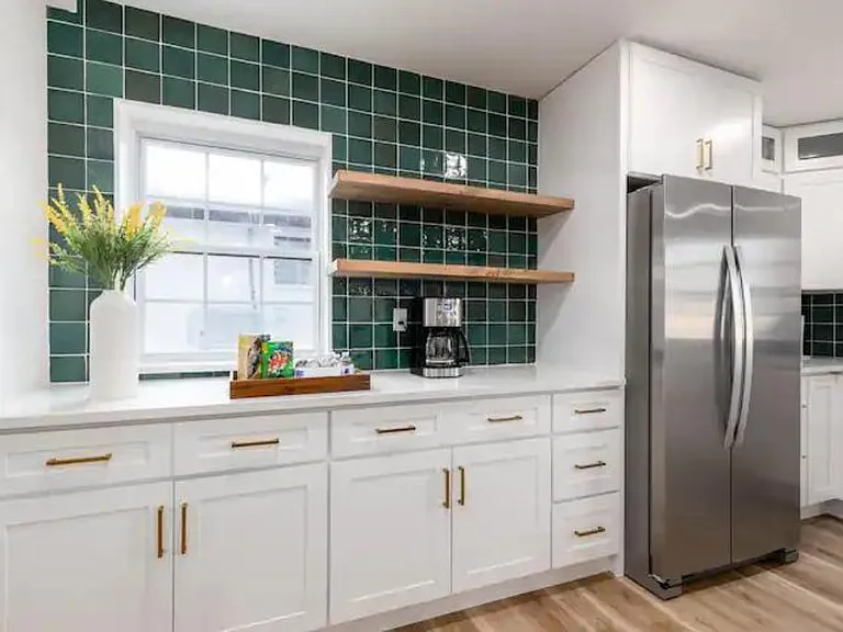 306 W Lookout Dr — Photo 16