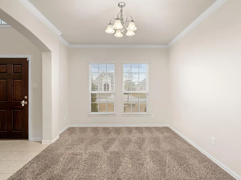 135 San Bernard Dr — Photo 6