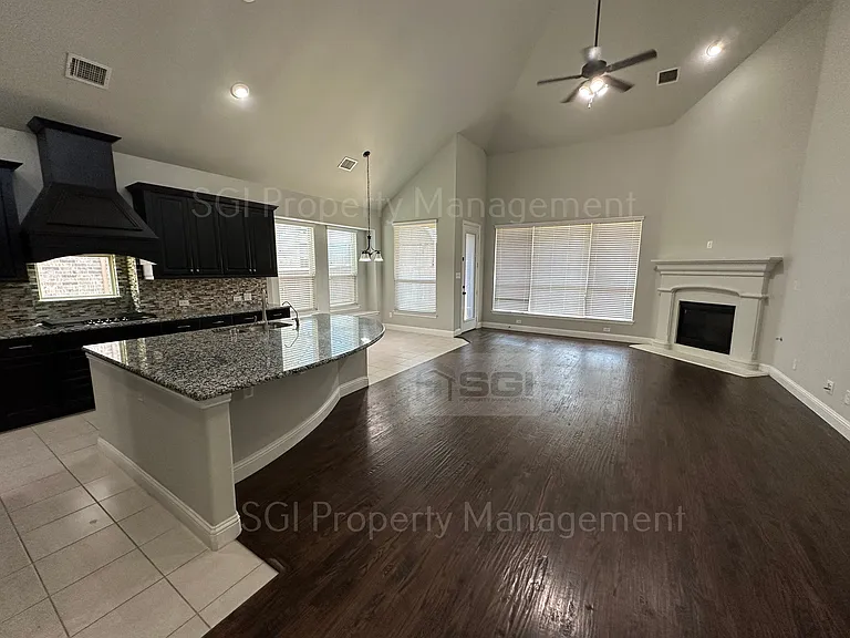 1704 Monahan Dr — Photo 7