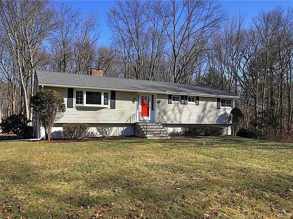 Roof, gutters, windows & septic tank updated in 2013!