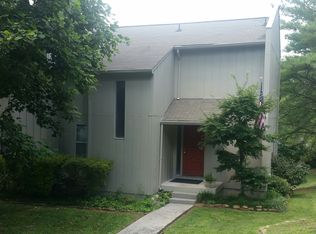 8705 Olde Colony Trl APT 33, Knoxville, TN 37923